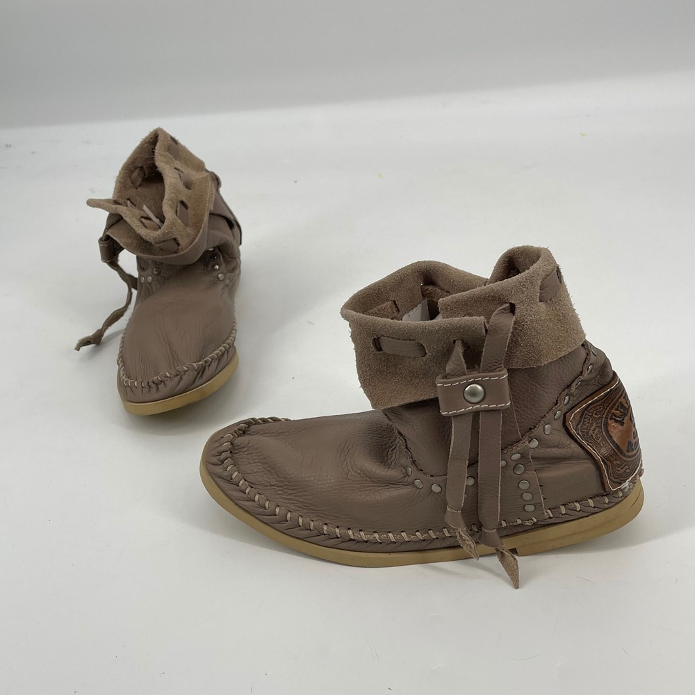 Hector Made in Italy Leather Boots Women Taupe Studded Rolled Cuff Slip‎ On